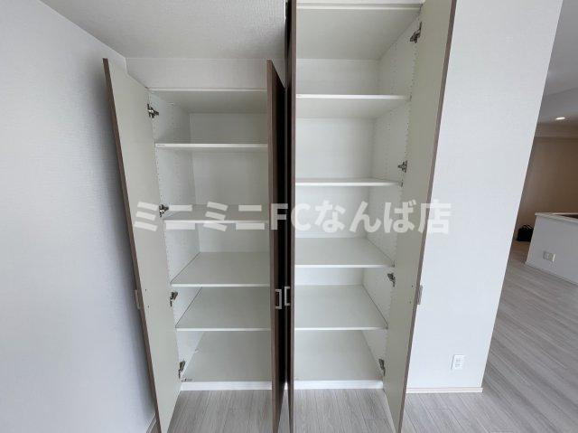 プレミストタワー靱本町の収納