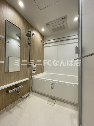 プレミストタワー靱本町の浴室