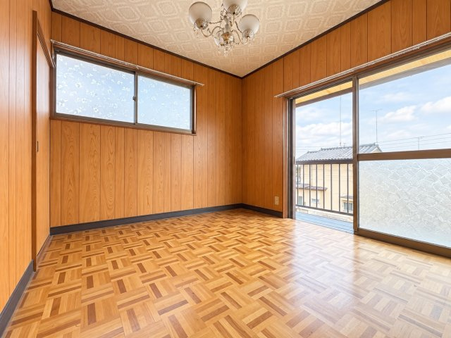 栃木市平井町中古戸建の洋室