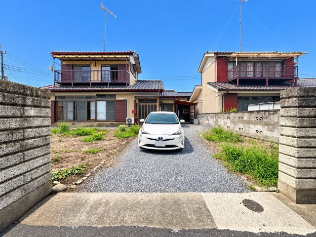 栃木市平井町中古戸建の駐車場