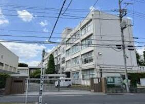 練馬区立田柄中学校まで492m