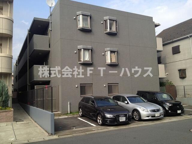 Ｅｖｅｒ　Ｇｒｅｅｎの駐車場