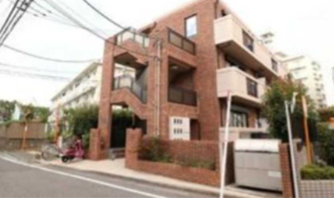 グラッセア馬事公苑第一　独立洗面台　収納豊富　敷地内駐車場のその他共用部分
