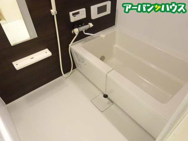 アルストロメリアの浴室