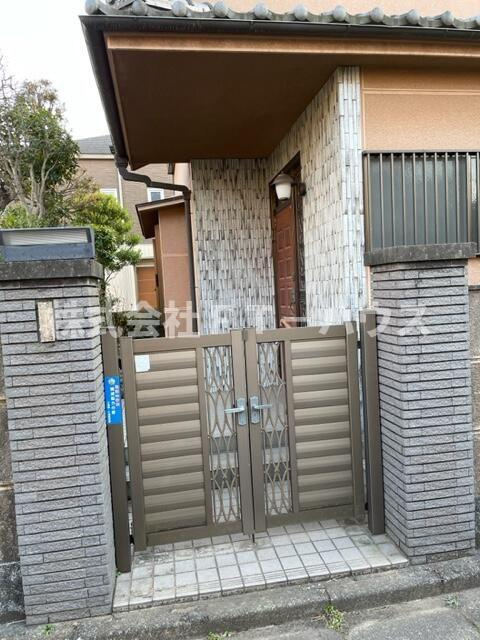 みやかわ貸家のエントランス
