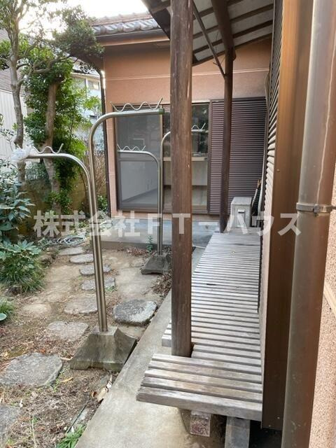 みやかわ貸家の庭