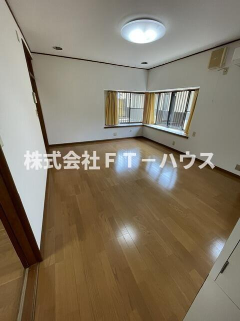 田島貸家の居間・リビング