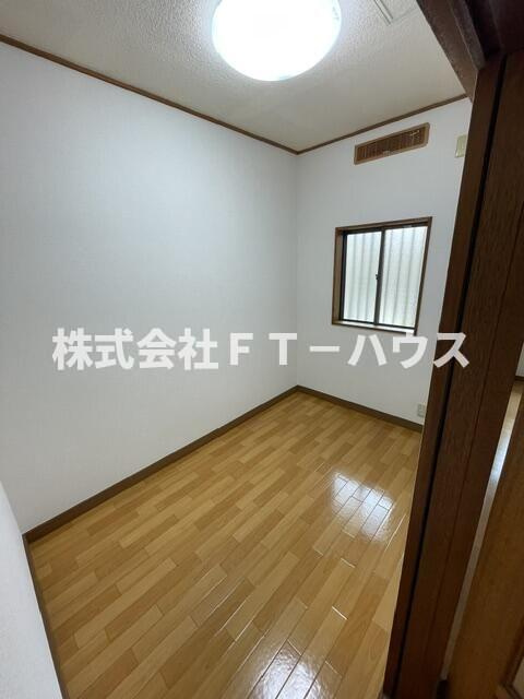 田島貸家の寝室