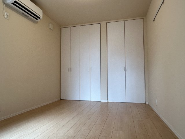メゾン白樺中野坂上Ｔ棟の寝室