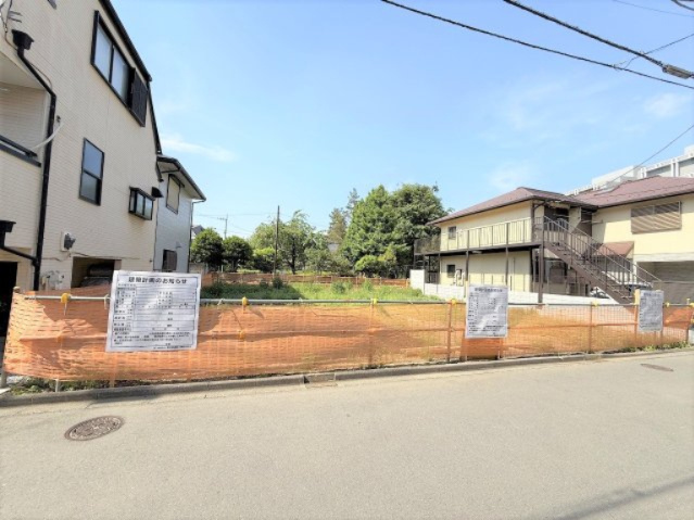 【間取り】 | 【仲介手数料３５０万円が無料！】■公園隣接■１１０平米■４ＬＤＫ■ＺＥＨ水準 | 諸費用３５０万円ＯＦＦ！
決算特別キャンペーン！
家計応援サービスの限界に挑戦中！
■祖師谷大蔵駅１５分
■公園に隣接
■南道路
■１１６平米超
■４ＬＤＫ
■ＺＥＨ水準