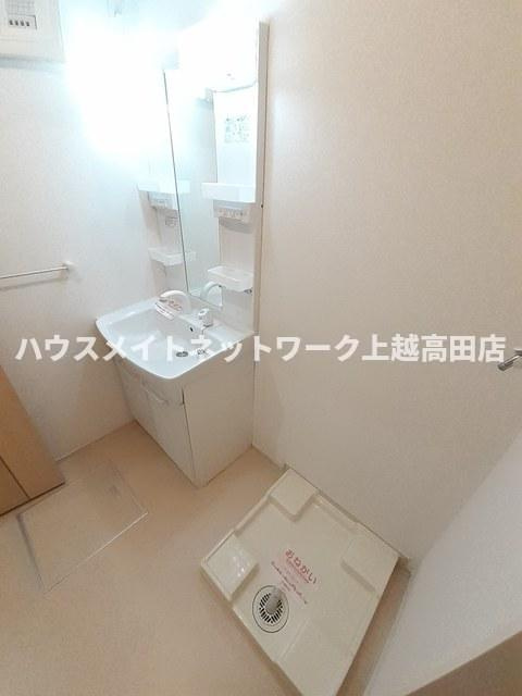 プラシードメゾンＡの洗面所|洗髪洗面化粧台・洗濯機置場