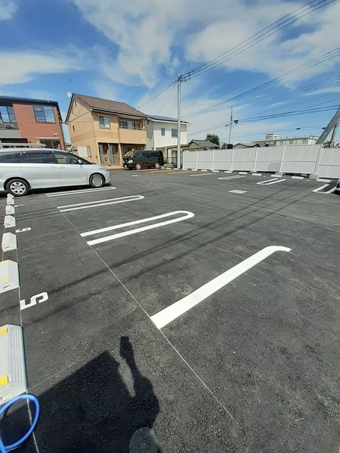 サンハイム　トリバ　Ａの駐車場