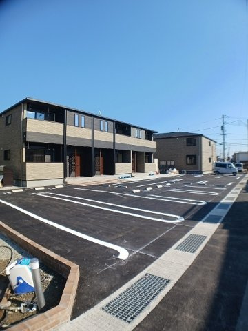サンセットコースト壱番館の駐車場