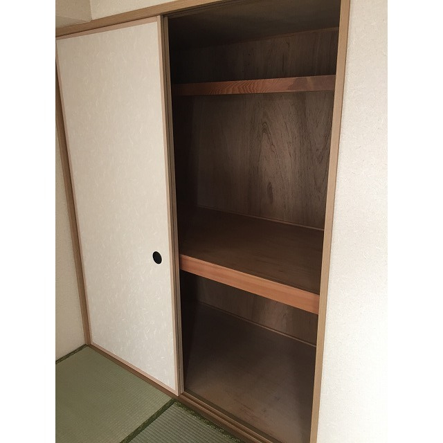 新佐川ビルの収納
