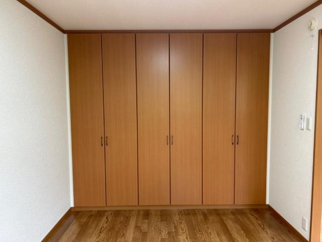 ボヌールAKIの収納|南側洋室収納