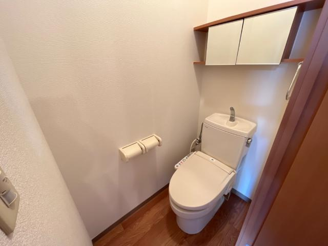 クレメント駒木Ｂのトイレ|シャワー付トイレ