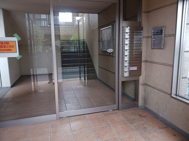 ベルメゾンのエントランス