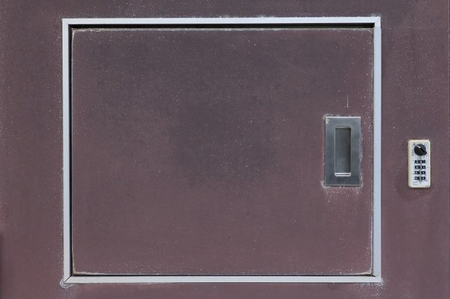 レオパレスプレシオッサの内装|宅配BOX