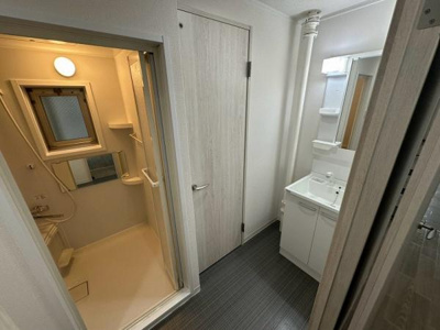 【独立洗面台】 | 梅が丘南住宅A7棟 | 室内洗濯機置場となっております。