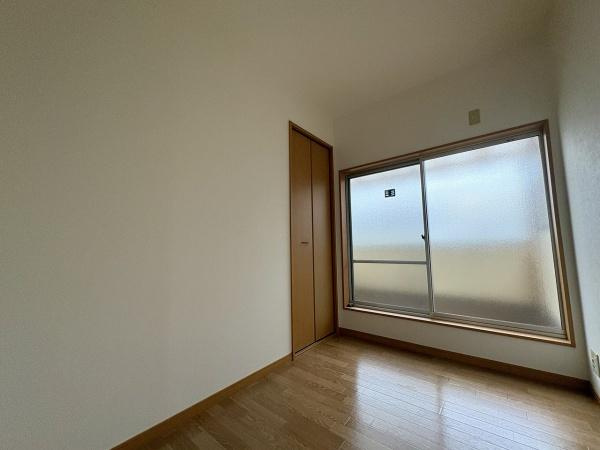 【洋室】 | 四條畷市中野新町　中古テラスハウス