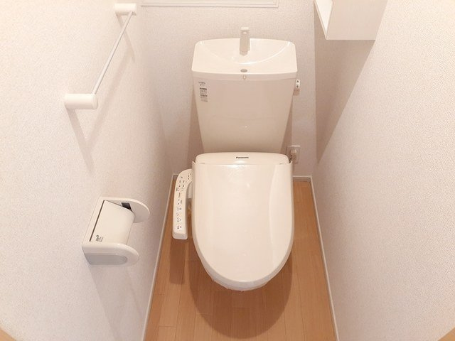 コンフォートⅤのトイレ|ゆったりとした空間のトイレです