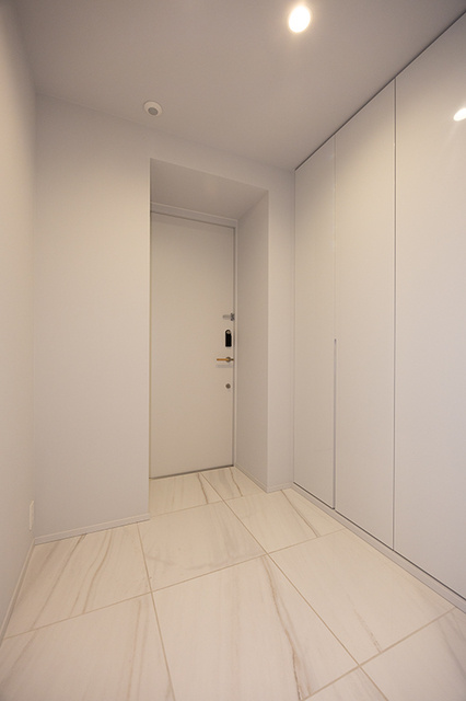 三田ガーデンヒルズ　ヴィラの玄関|※写真は同タイプ住戸です。