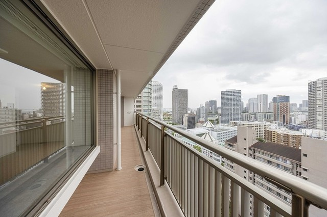 リバーポイントタワーのバルコニー|※写真は同タイプ住戸です。