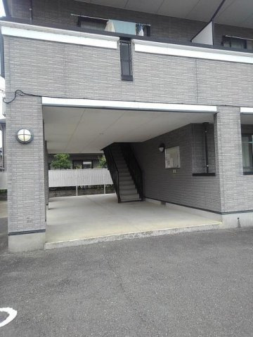 ブルースカイのエントランス