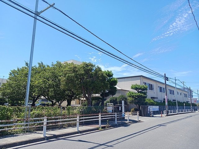 華城中央２丁目アパートの周辺|華城小学校まで70m