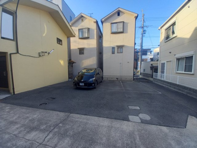 【駐車場】 | 明輝春日マンション