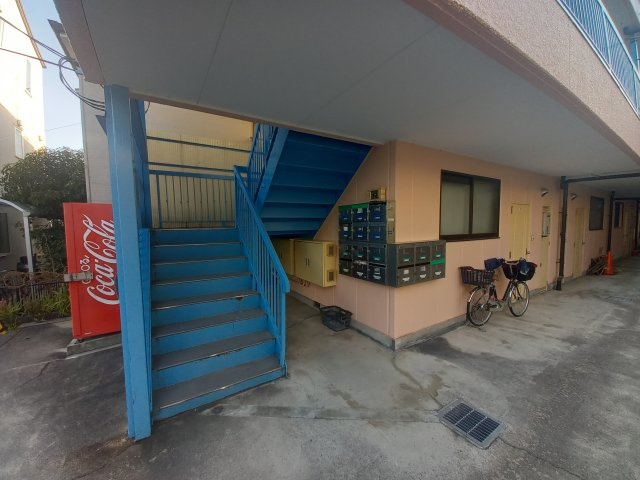 【エントランス】 | 明輝春日マンション