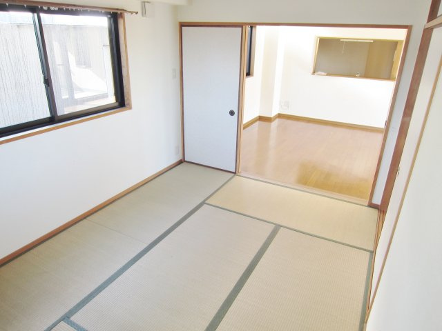 ビューハイツ城ヶ丘の和室