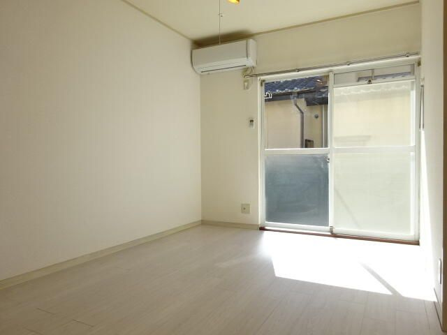 エステートピアの寝室