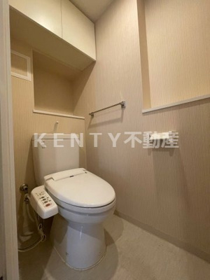 【トイレ】 | レジディア千鳥町 | 落ち着いた色調のトイレです