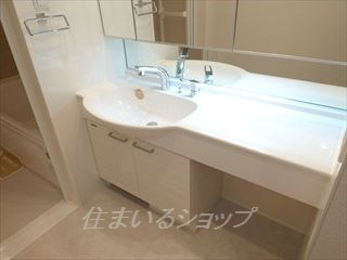 Contentoのその他|三面鏡付き大型シャンプードレッサー