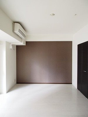 【寝室】