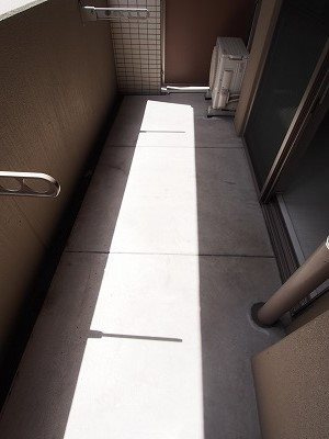 【バルコニー】