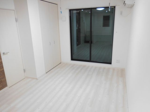rn Terrace ⾼槻の居間・リビング