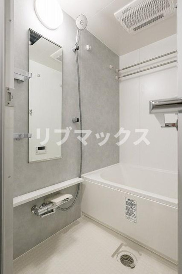 【浴室】ドゥーエ横濱鶴見 