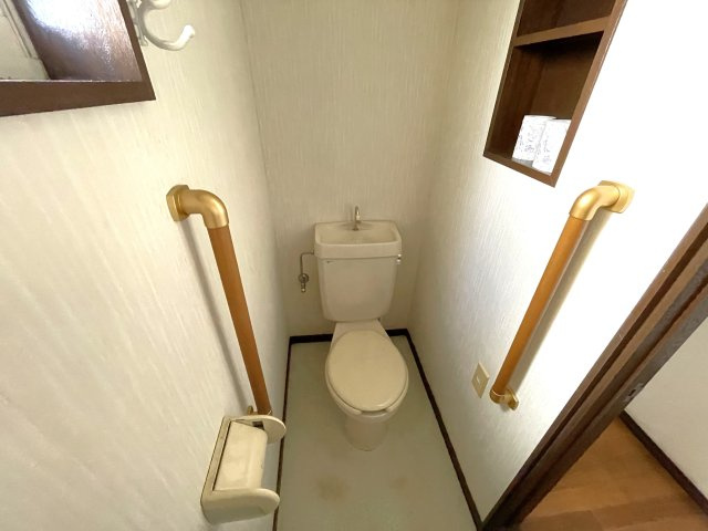 大網白里市柳橋貸戸建のトイレ