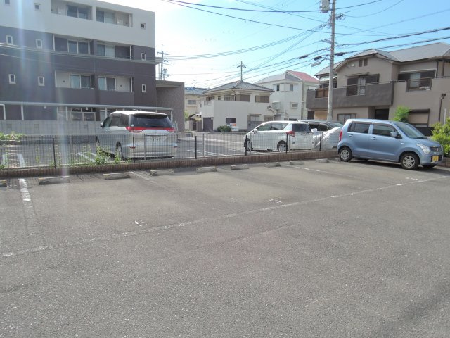 エスポアールの駐車場