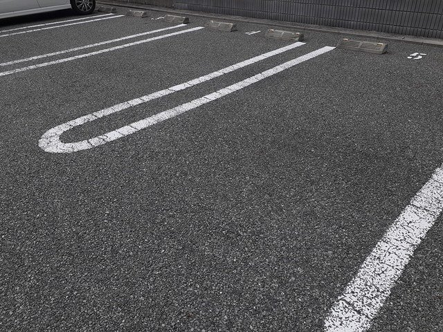 シャンテ　Ａの駐車場