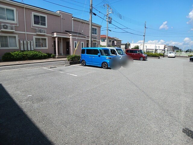サンエイトＢの駐車場
