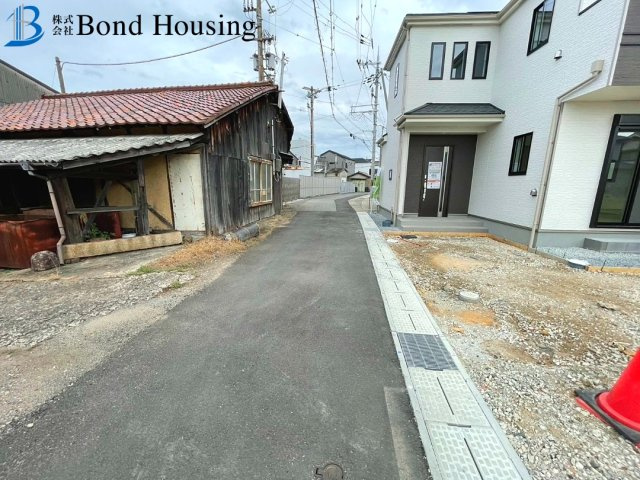 住宅性能評価取得物件　大久保町八木　新築6区画　A号棟の駐車場
