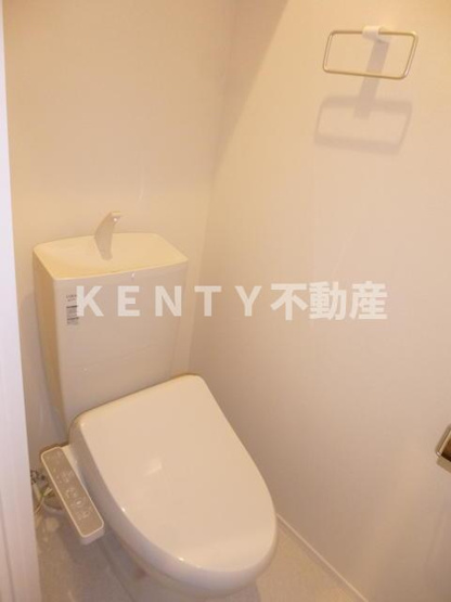 【トイレ】 | サンロータス | 清潔感のあるトイレです