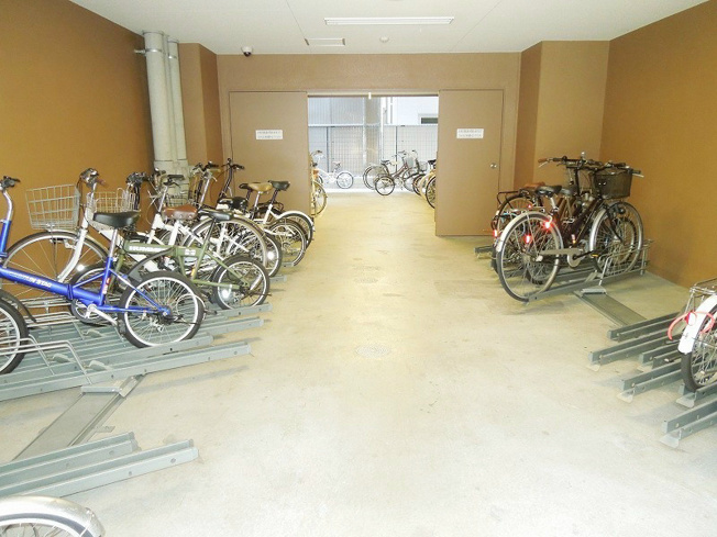 【駐車場】プレサンス本町ジョイス