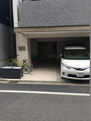 アリビオ両国の駐車場