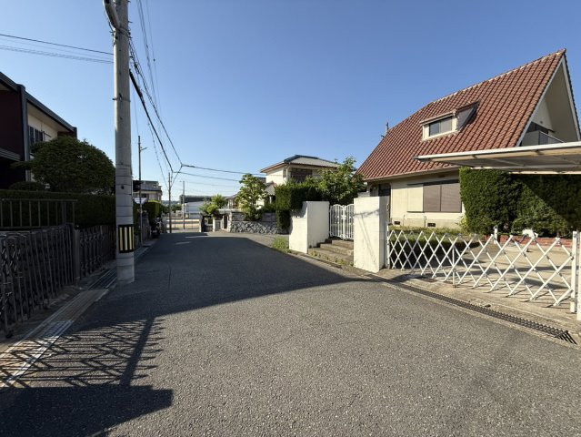 竜が台６丁目土地のその他|前面道路です。