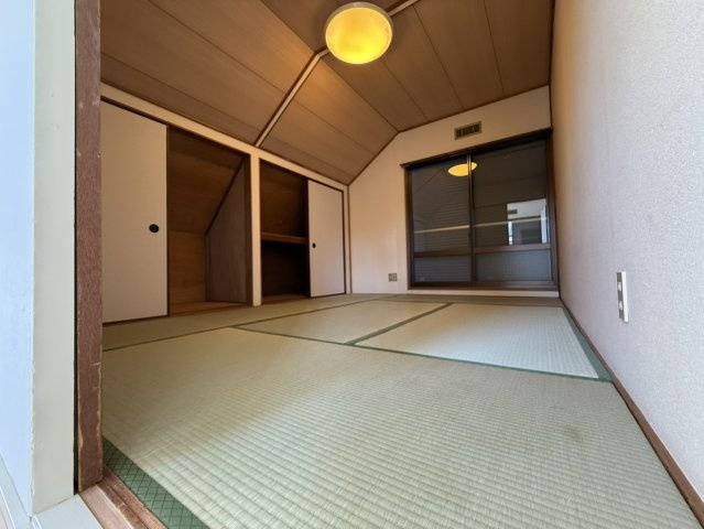 竜が台６丁目土地のその他|２階和室です。