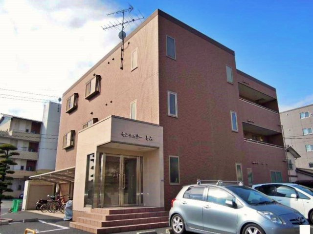 センチュリーとみ の外観